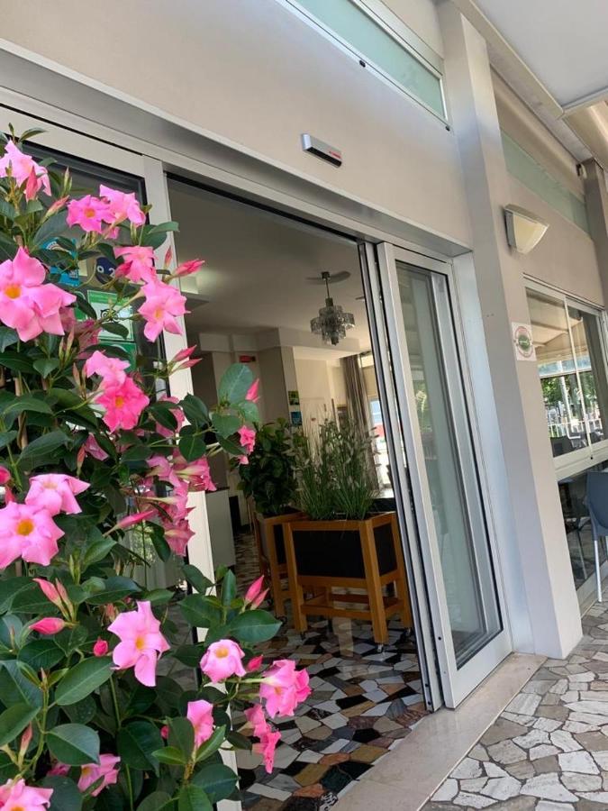 Hotel Haway 리미니 외부 사진